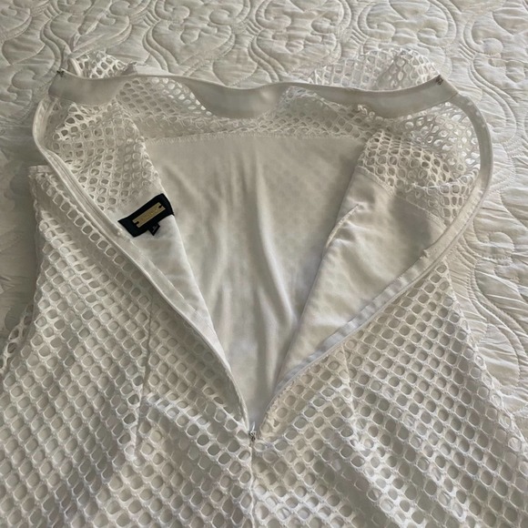 Alexia Admor White Eyelet Mini Cocktail Party Dress size Small - Picture 6 of 10